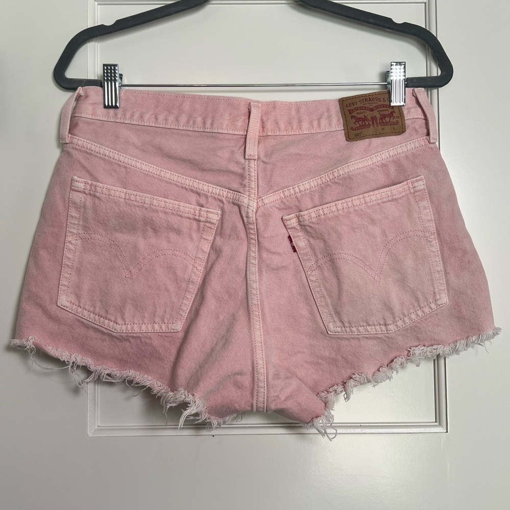 Levi’s Fresh Pink Cherry Red 501 Shorts‎ (30) - Picture 5 of 9